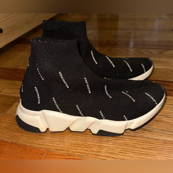 Balenciaga shoes women’s size 7-7.5 - Picture 1 of 5